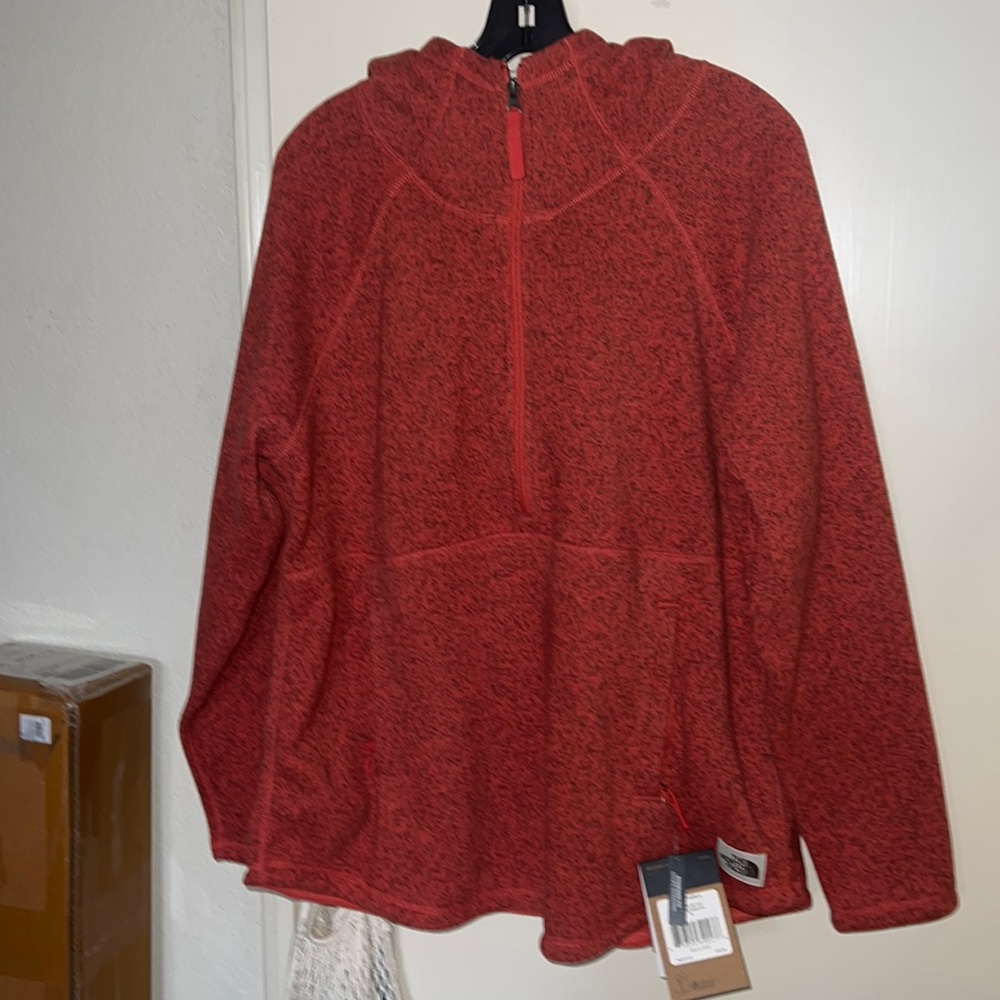 North Face fleece sweatshirt hoodie. Brand new!